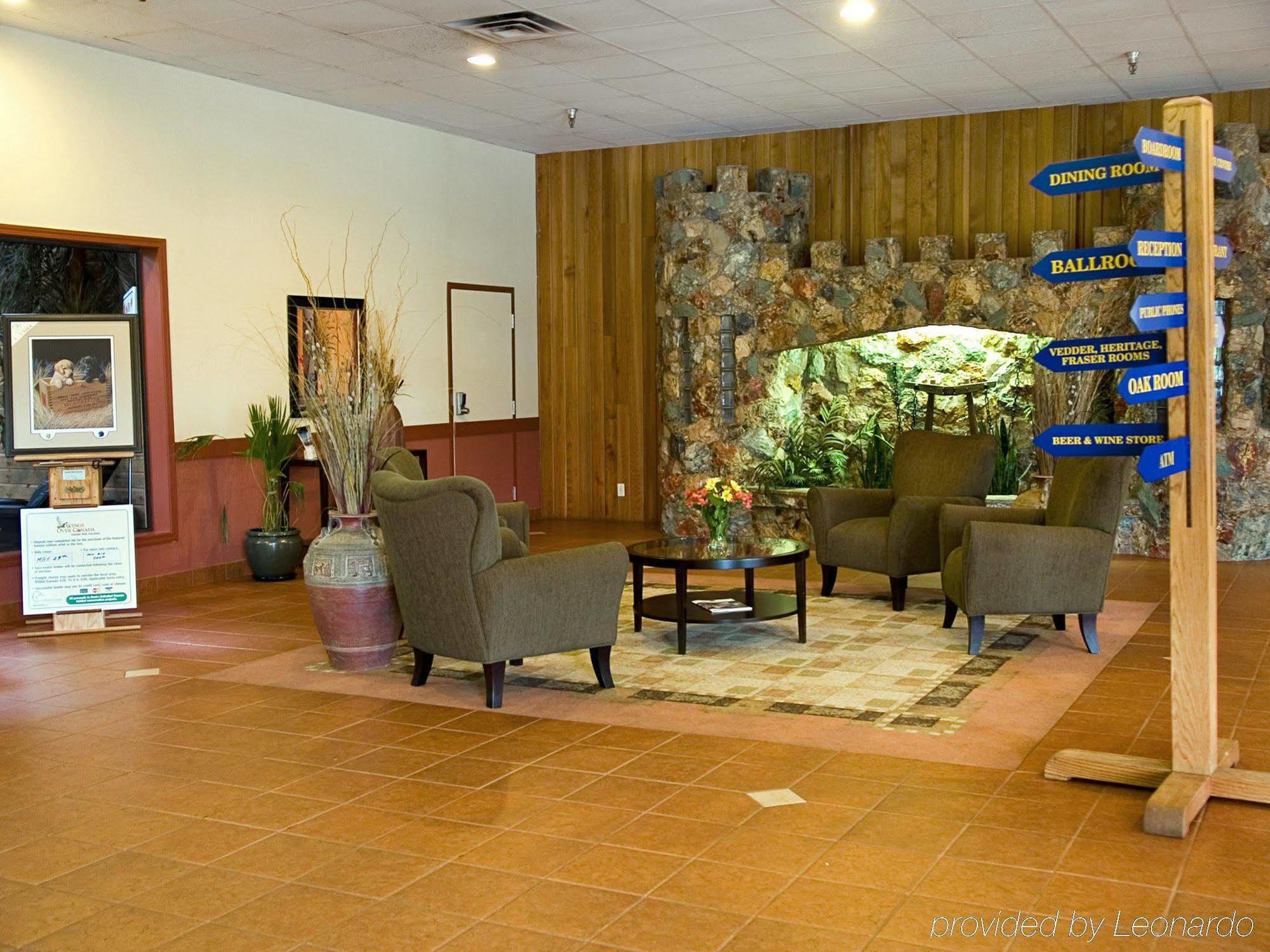 Surestay Hotel By Best Western Chilliwack Exterior photo