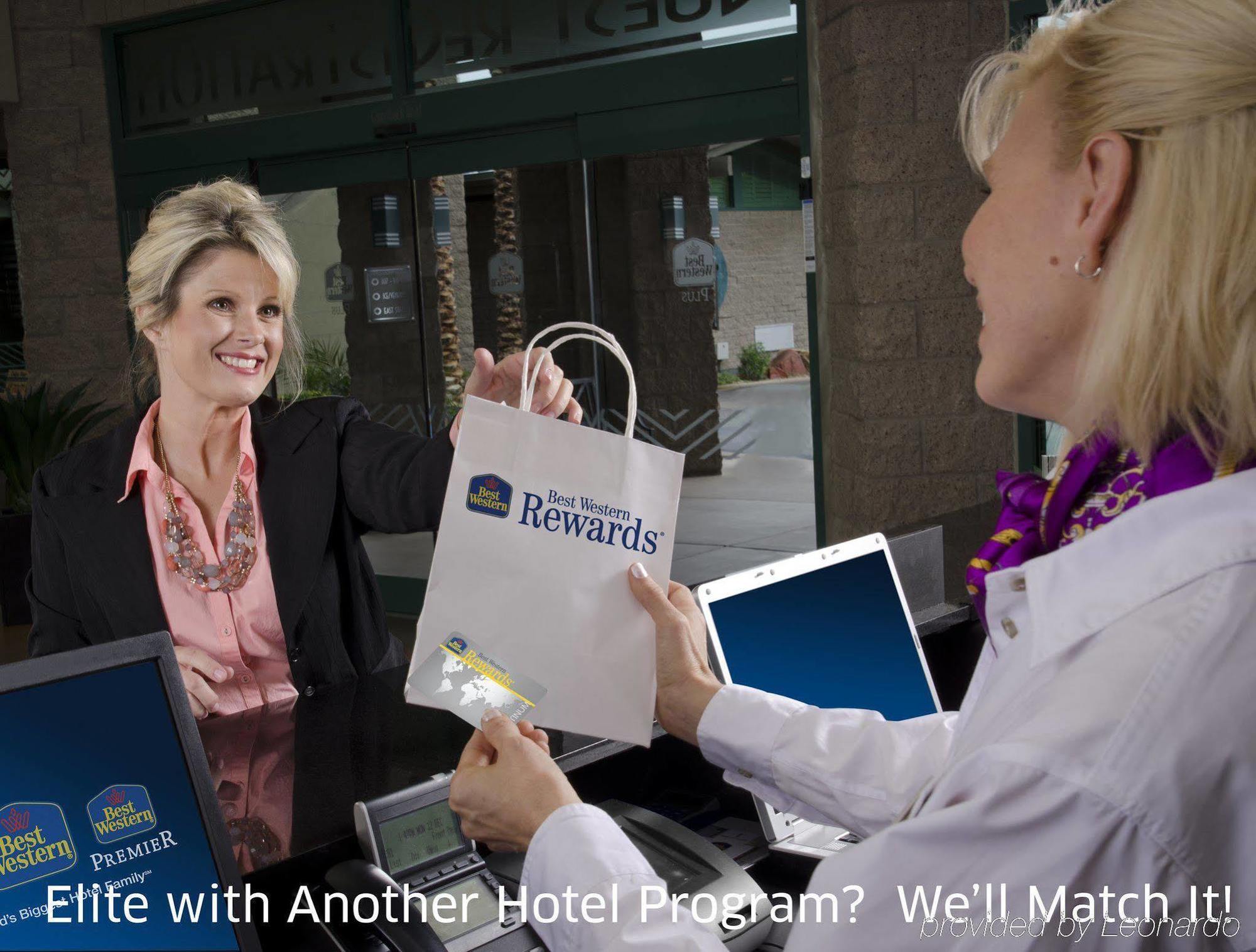 Surestay Hotel By Best Western Chilliwack Exterior photo