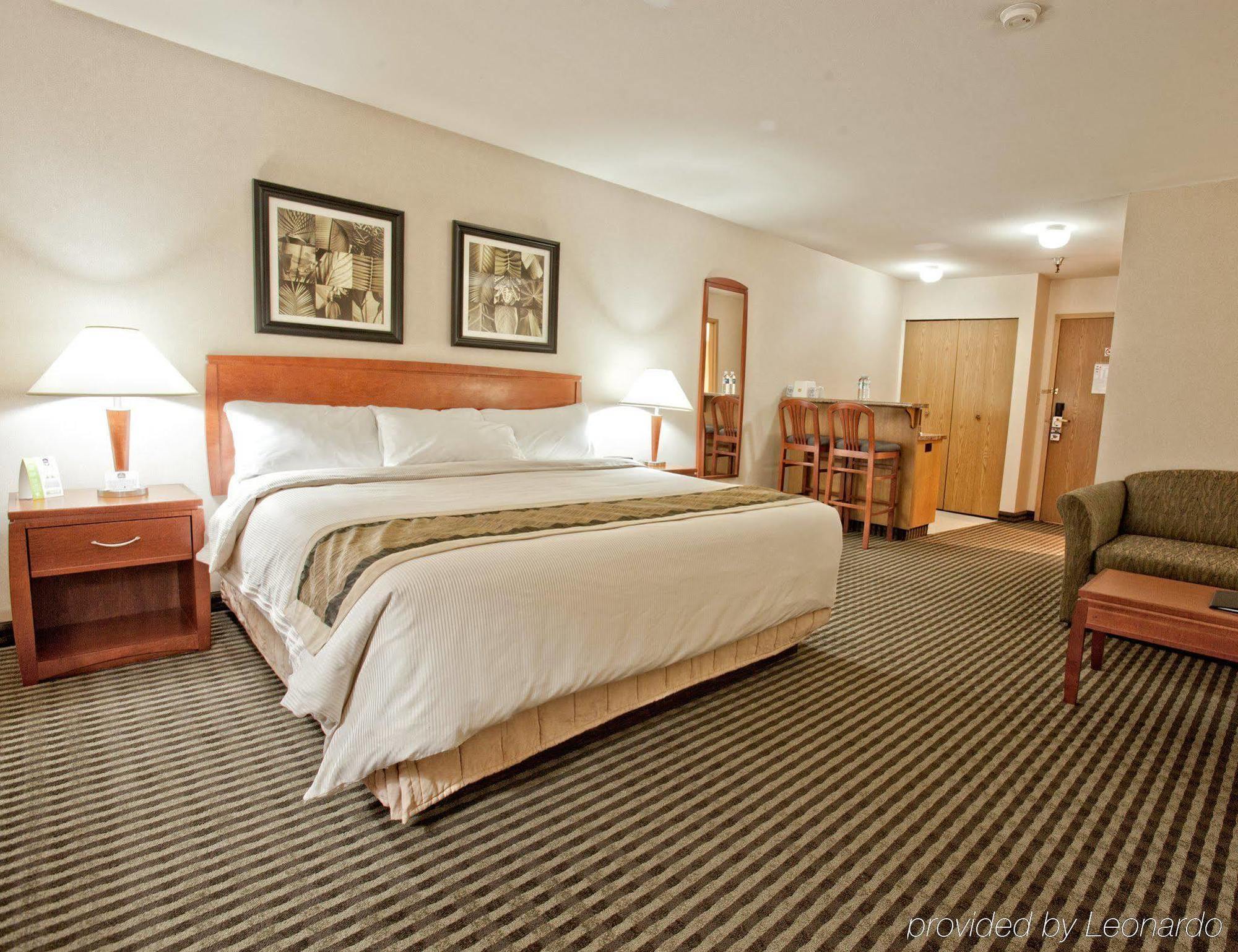 Surestay Hotel By Best Western Chilliwack Exterior photo